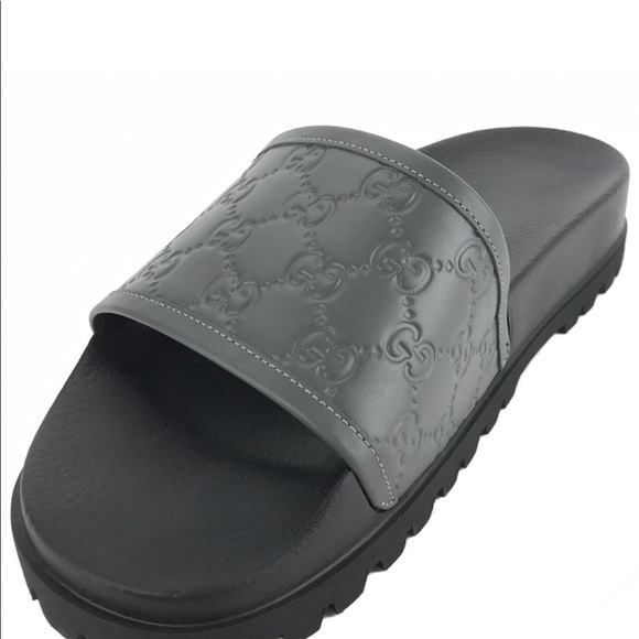 Like New 100% Auth Men’s Gucci Slides - Picture 3 of 6